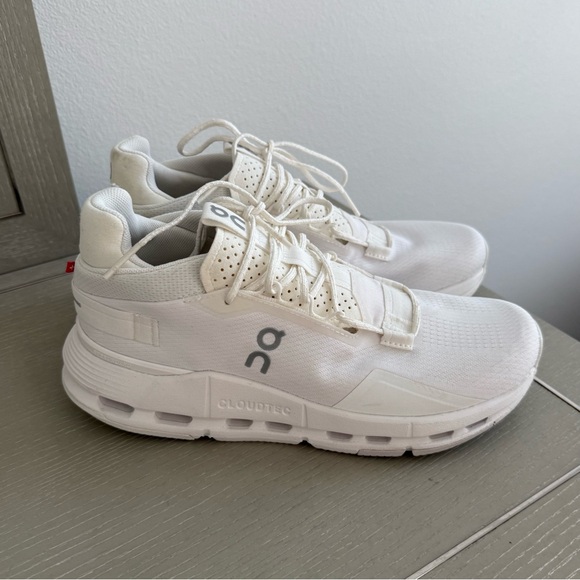 On Running Shoes - On Cloudnova 2 Sneakers